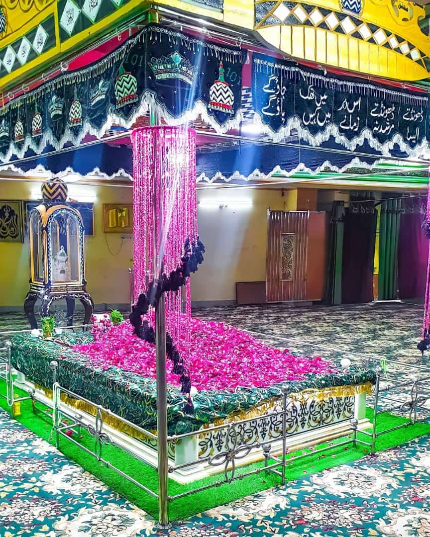 Huzoor Tajushshariah Mazar PNG